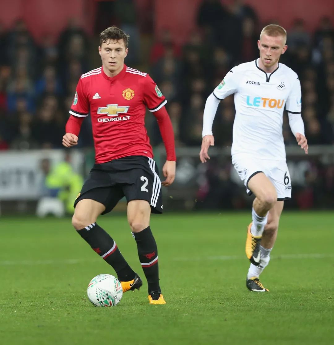 疑是一个典 疑是一个典