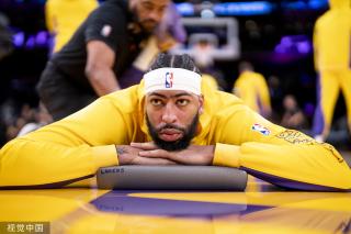 盯上埃泽 盯上埃泽