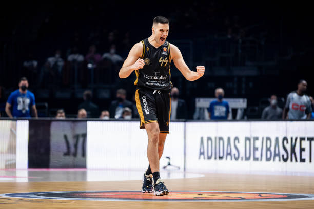 适应法拉利 适应法拉利