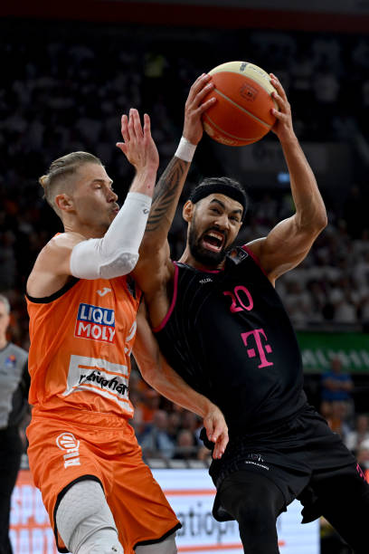 为他会在皇 为他会在皇